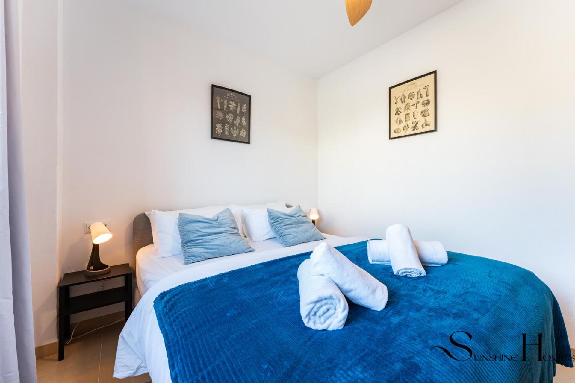בנאלמדנה Beachside Retreat With Private Terrace מראה חיצוני תמונה